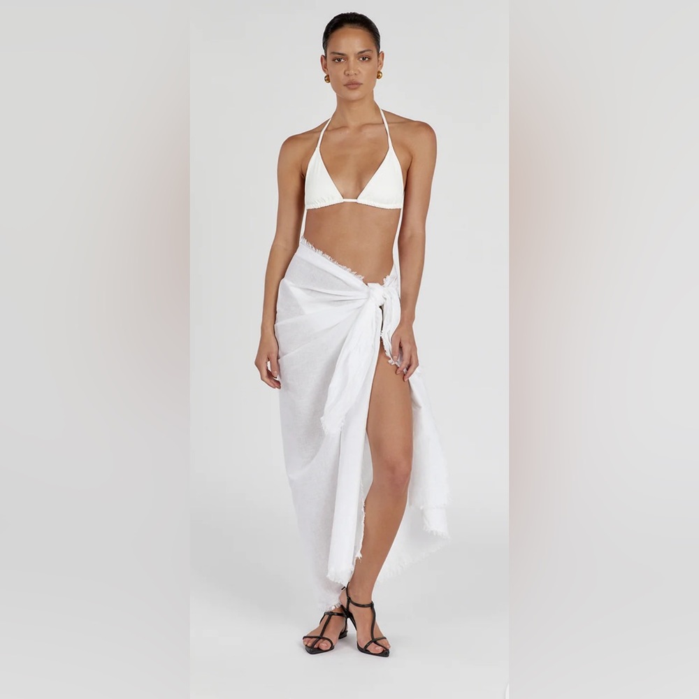 DISSH NOVA WHITE LINEN SARONG
